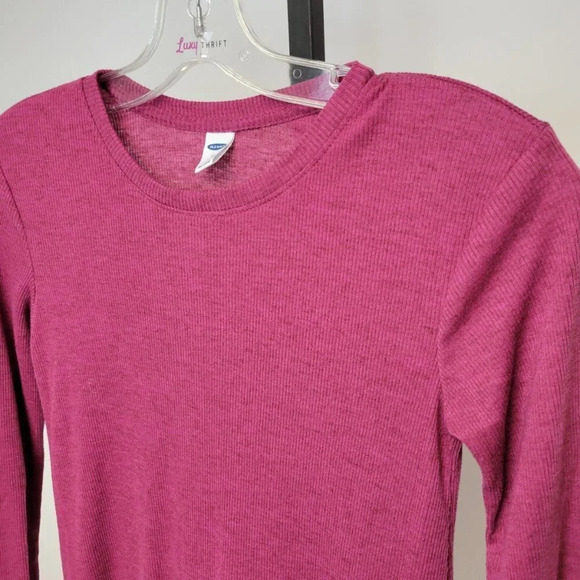 Old Navy Ribbed Side Slit  Top - Picture 2 of 5